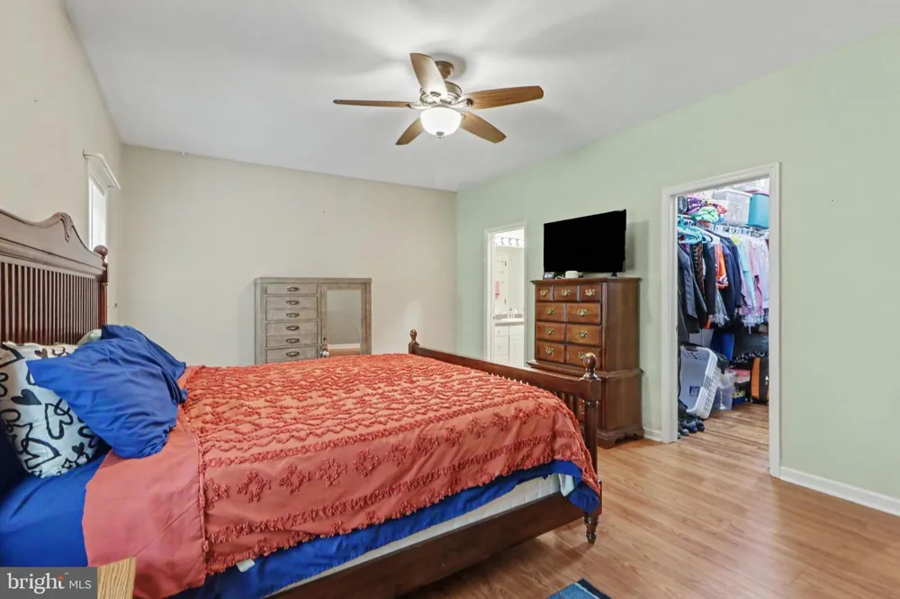 525 WATERSIDE CIRCLE Lebanon, PA 17042
