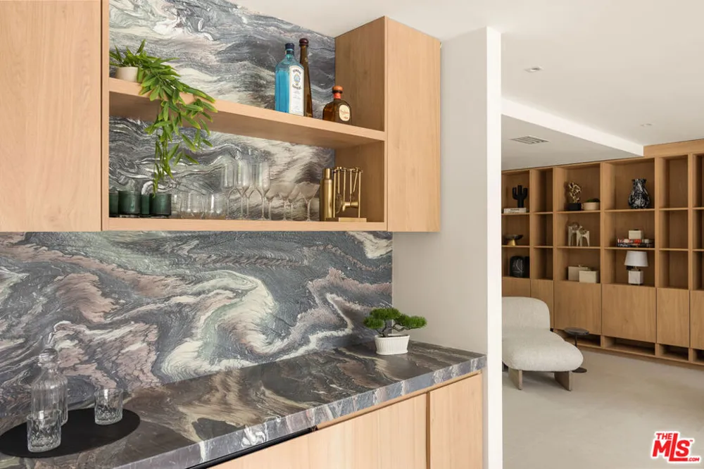 483 E Santiago Way Palm Springs, CA 92264