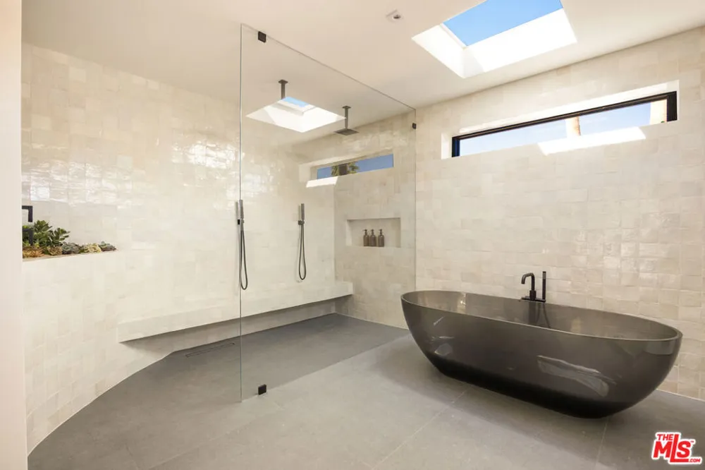 483 E Santiago Way Palm Springs, CA 92264