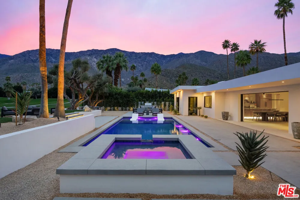 483 E Santiago Way Palm Springs, CA 92264