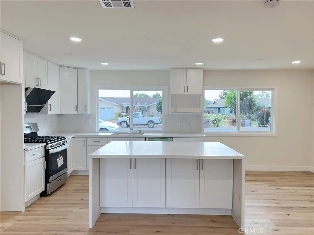 5261 Raintree St Yorba Linda, CA 92886