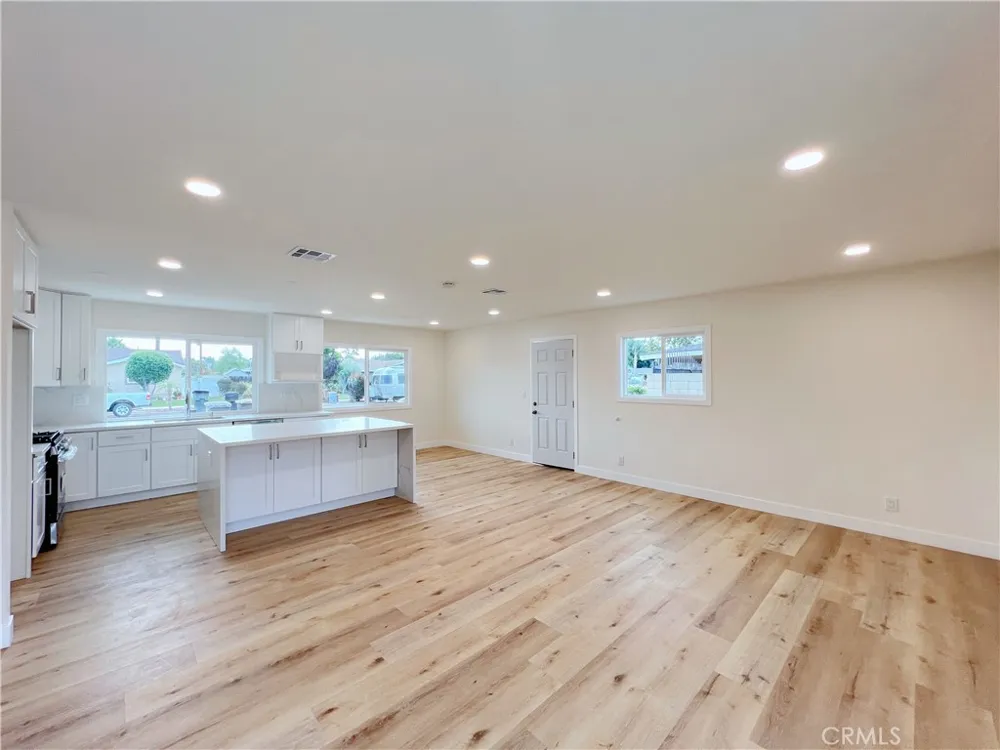5261 Raintree St Yorba Linda, CA 92886