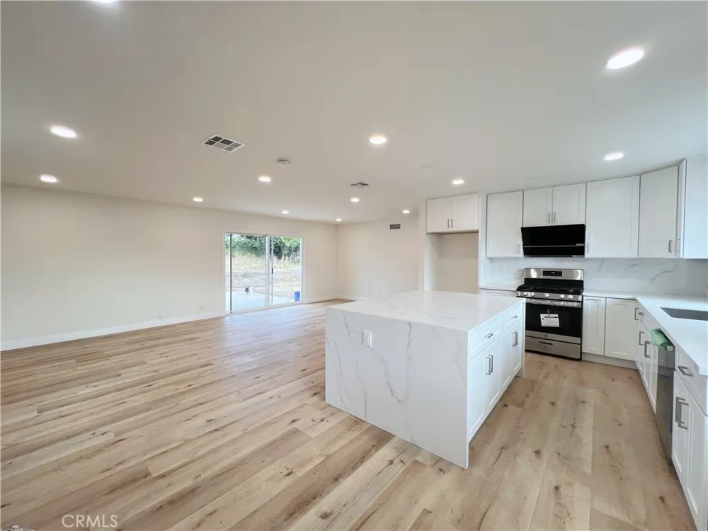 5261 Raintree St Yorba Linda, CA 92886