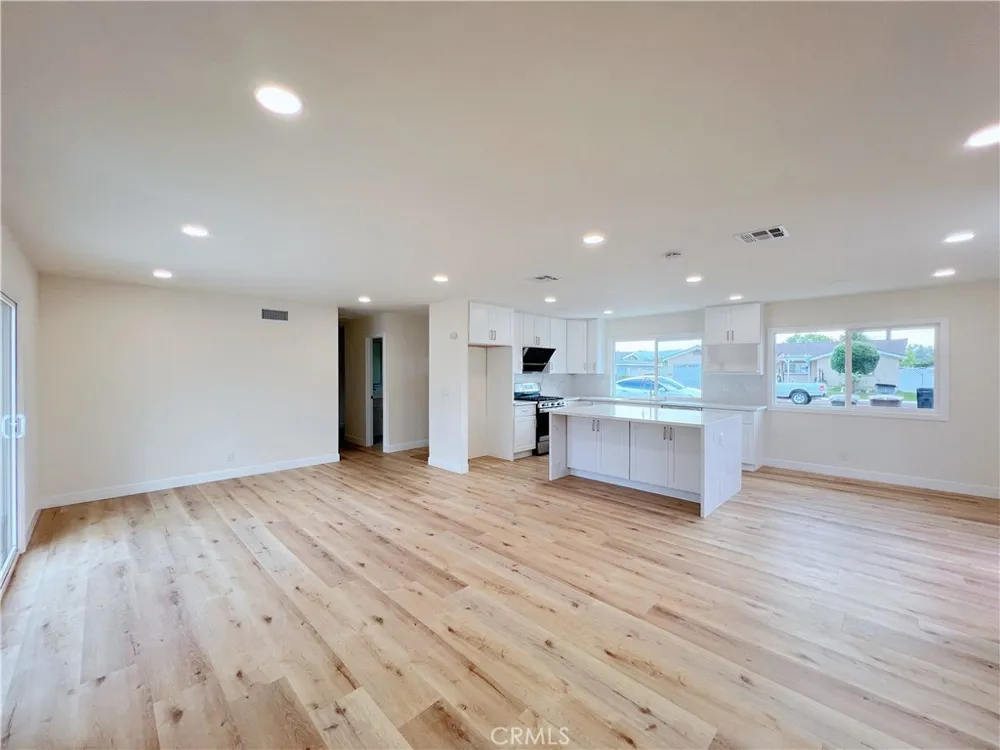 5261 Raintree St Yorba Linda, CA 92886