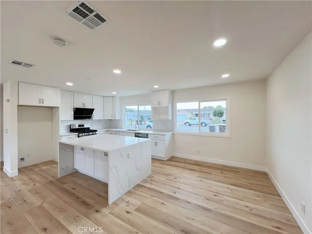 5261 Raintree St Yorba Linda, CA 92886