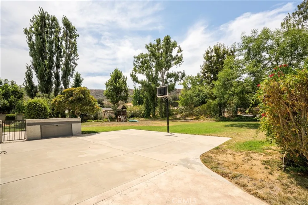 37191 Wildwood View Yucaipa, CA 92399