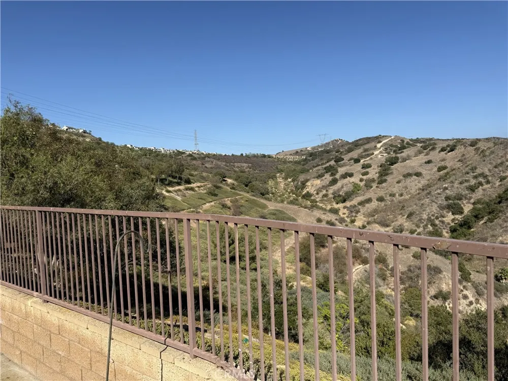 7582 E Villanueva Orange, CA 92867