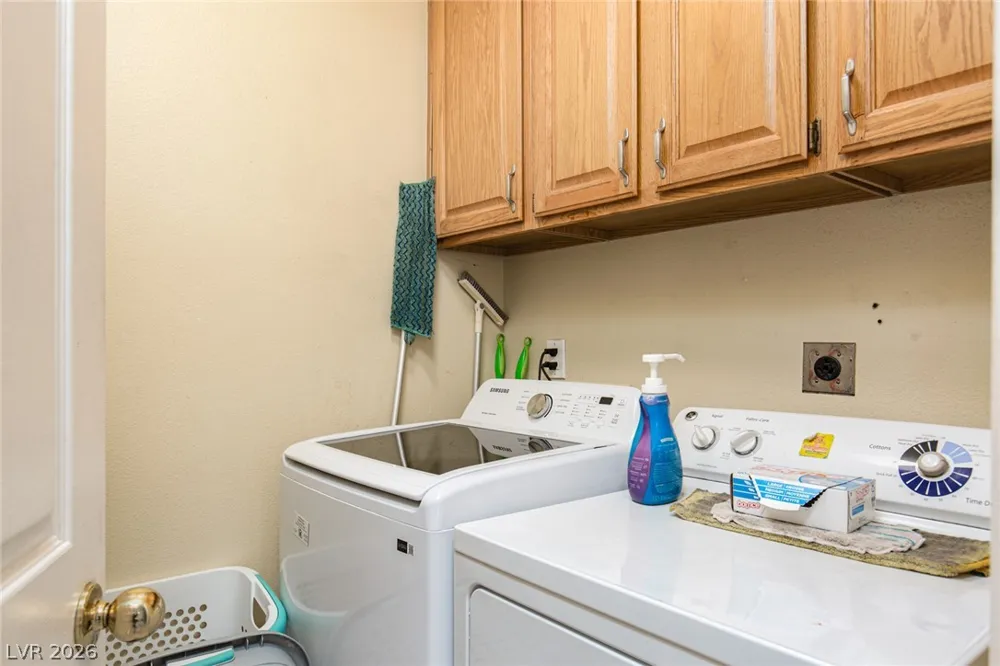 2882 Bridgepointe Drive Las Vegas, NV 89121