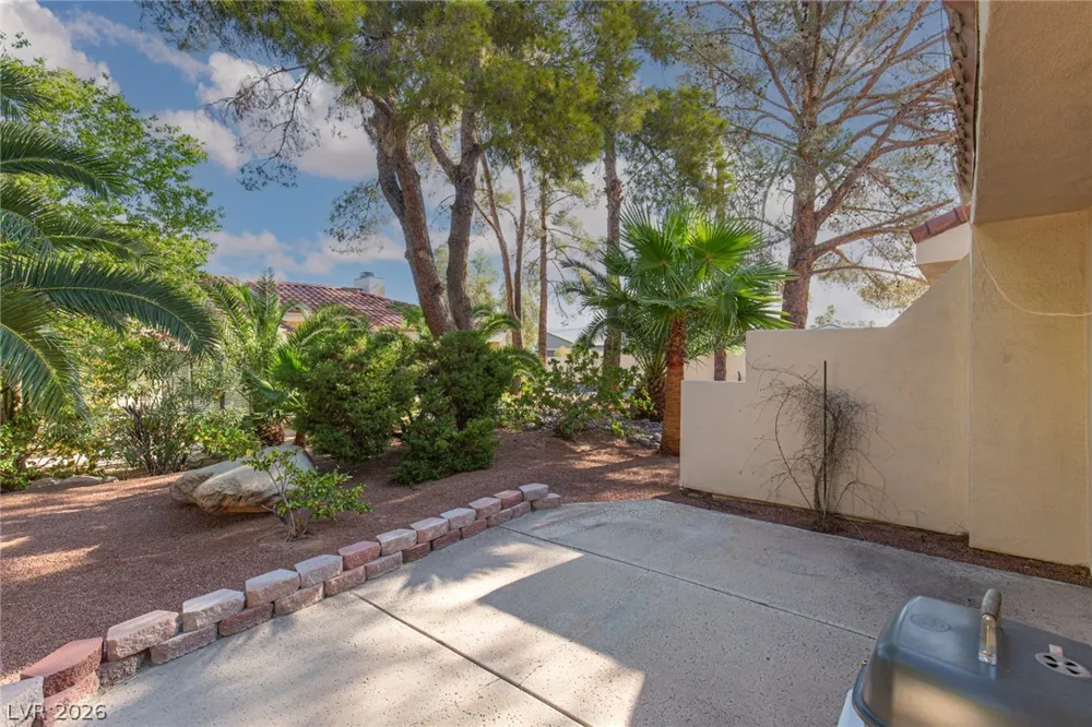 2882 Bridgepointe Drive Las Vegas, NV 89121