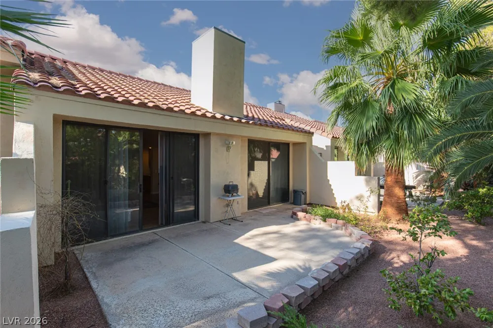 2882 Bridgepointe Drive Las Vegas, NV 89121