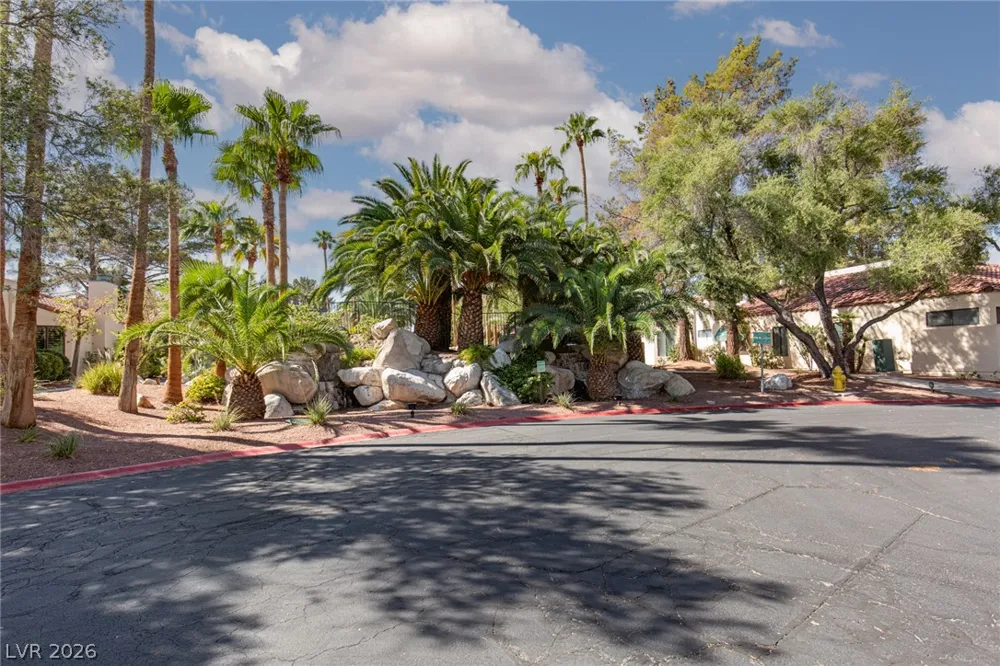 2882 Bridgepointe Drive Las Vegas, NV 89121