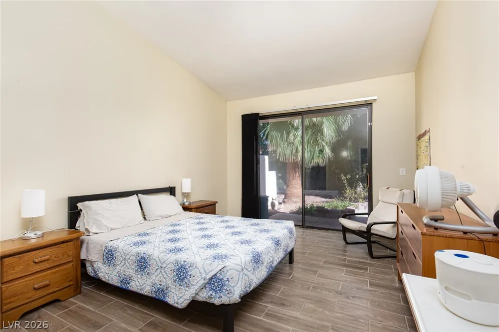 2882 Bridgepointe Drive Las Vegas, NV 89121