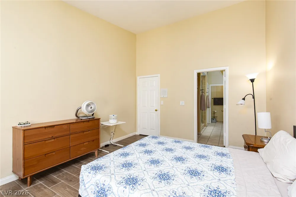 2882 Bridgepointe Drive Las Vegas, NV 89121