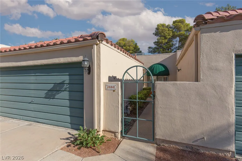 2882 Bridgepointe Drive Las Vegas, NV 89121