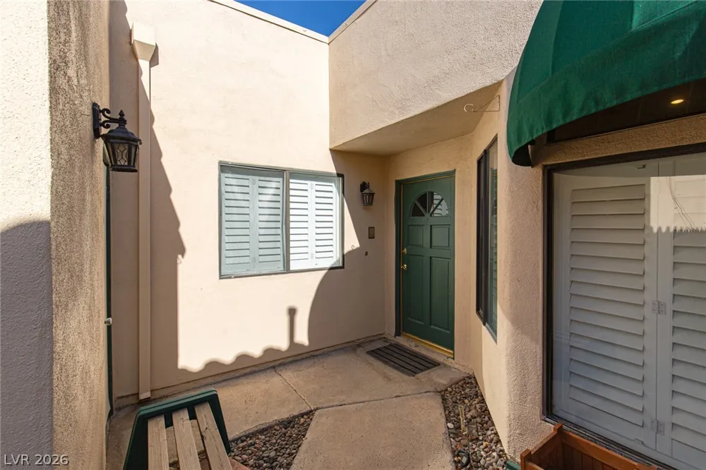 2882 Bridgepointe Drive Las Vegas, NV 89121