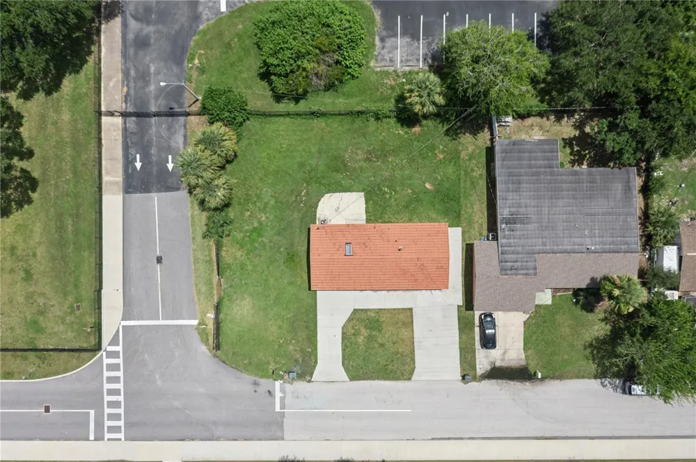 875 LOOMIS AVENUE Daytona Beach, FL 32114