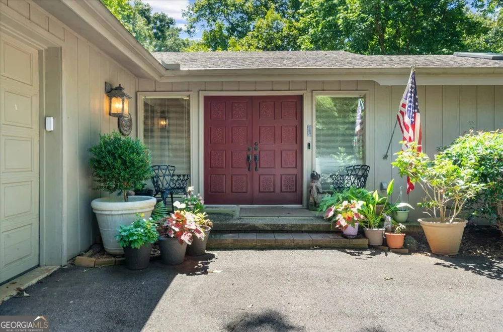 7865 Robin RD Cumming, GA 30041