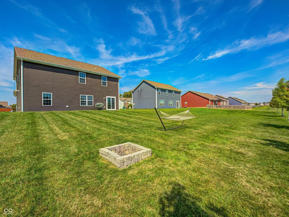 2353 Prophetstown Road Avon, IN 46123