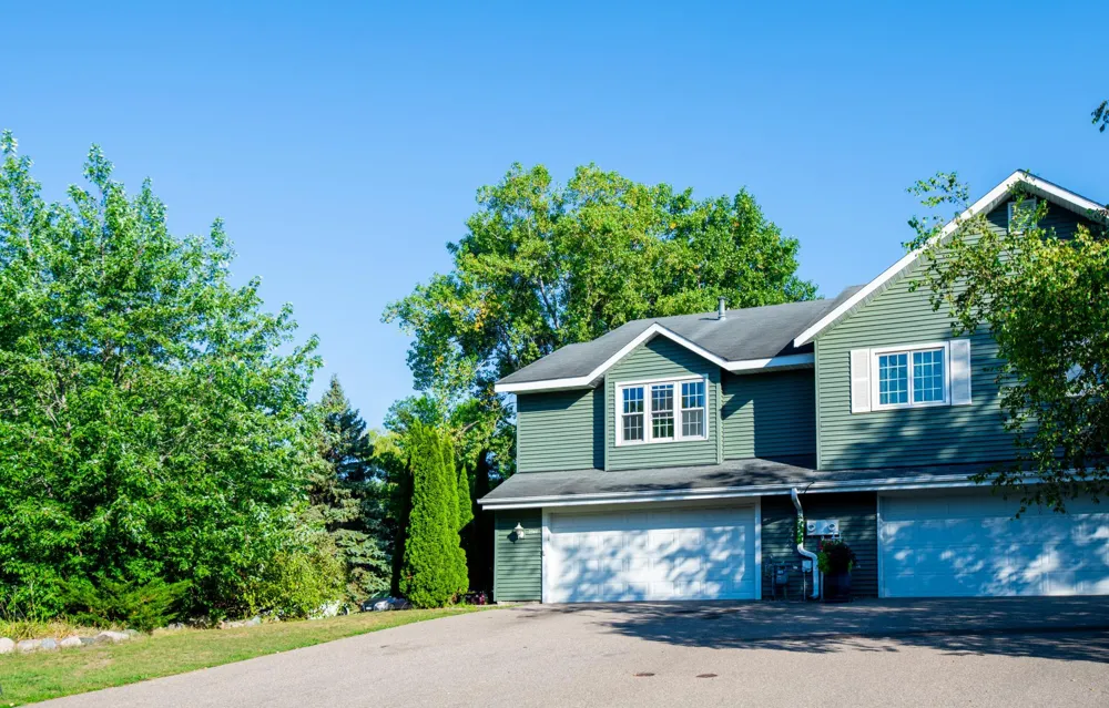 2561 Copper Cliff Trail Woodbury, MN 55125