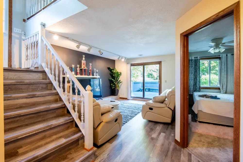 2561 Copper Cliff Trail Woodbury, MN 55125