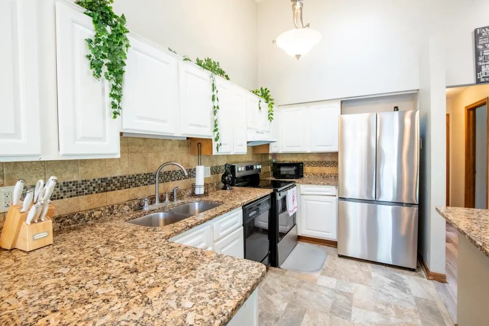 2561 Copper Cliff Trail Woodbury, MN 55125