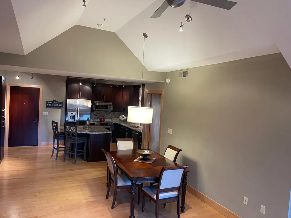 80 Western Avenue #405 Saint Paul, MN 55102