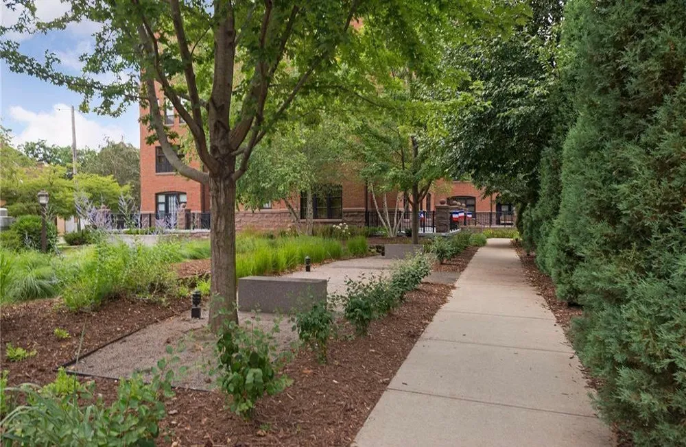 80 Western Avenue #405 Saint Paul, MN 55102