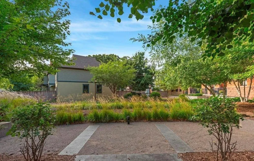 80 Western Avenue #405 Saint Paul, MN 55102