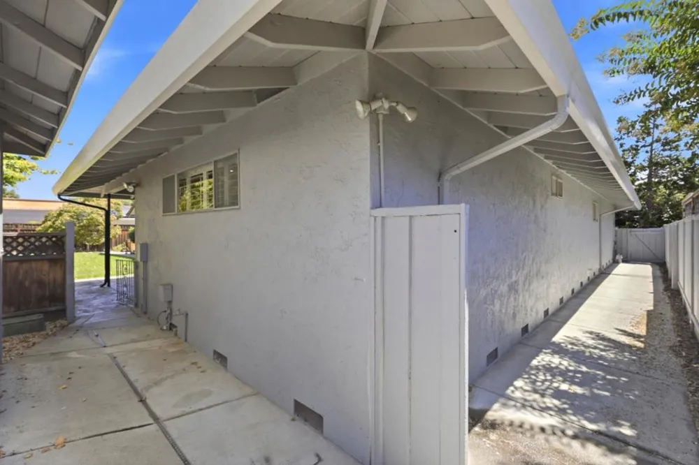 1427 Glen Ellen Way San Jose, CA 95125