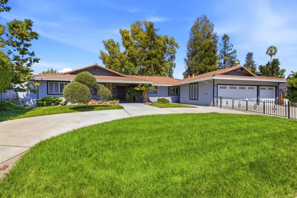 1427 Glen Ellen Way San Jose, CA 95125