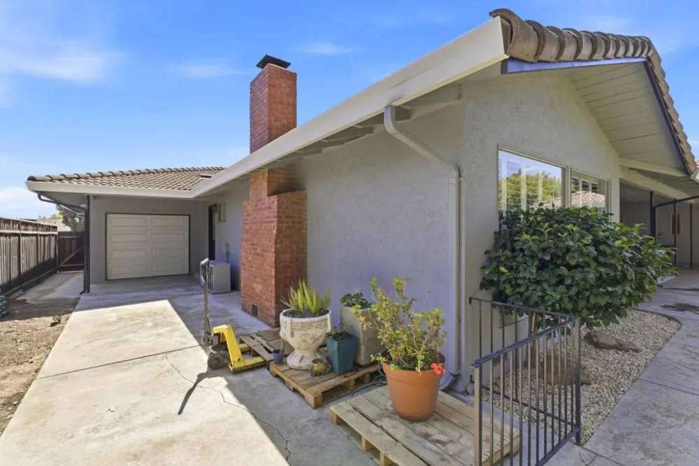 1427 Glen Ellen Way San Jose, CA 95125