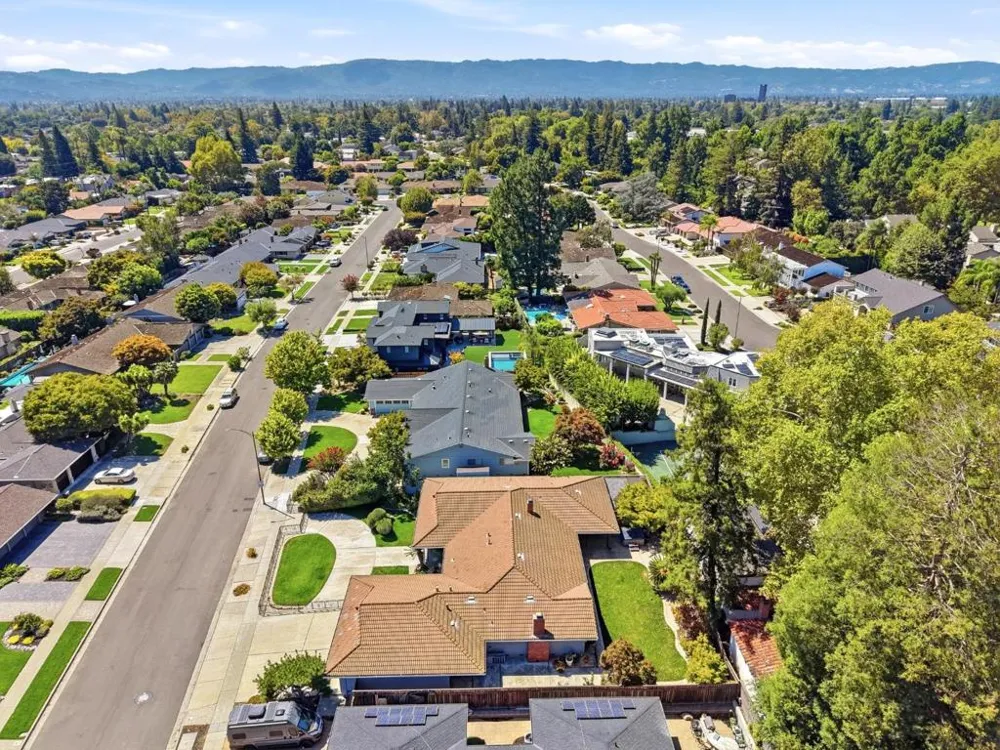 1427 Glen Ellen Way San Jose, CA 95125