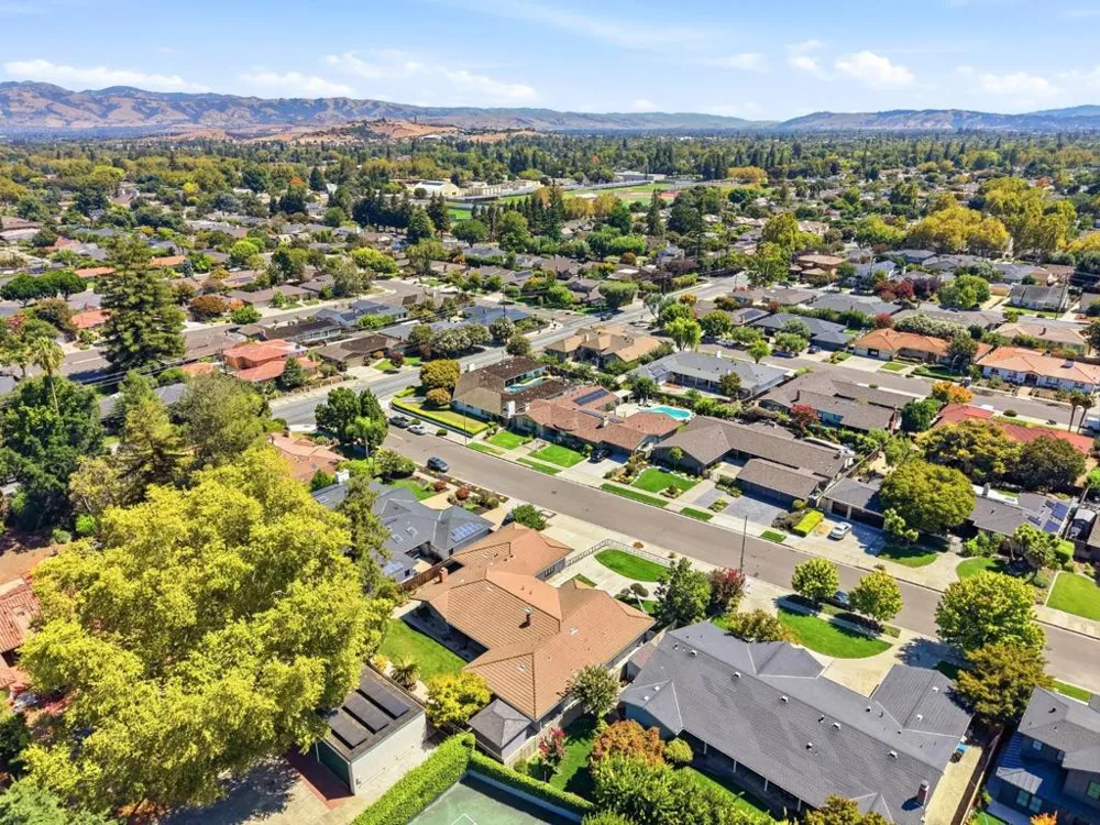 1427 Glen Ellen Way San Jose, CA 95125