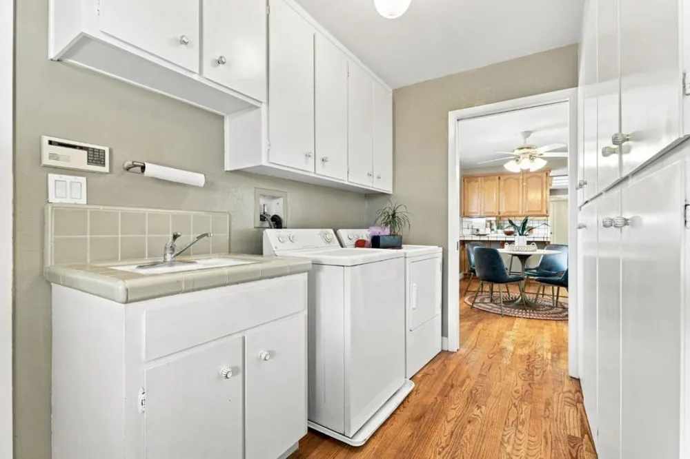 1427 Glen Ellen Way San Jose, CA 95125