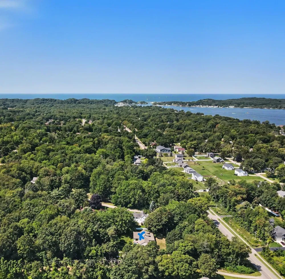 1538 W 32nd Street Holland, MI 49423