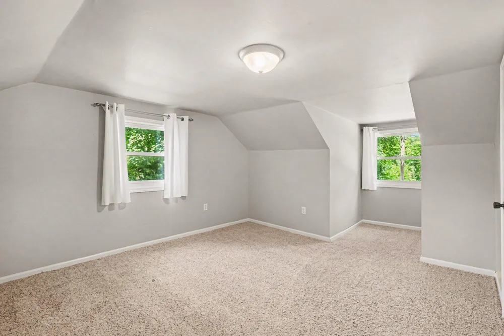 1538 W 32nd Street Holland, MI 49423