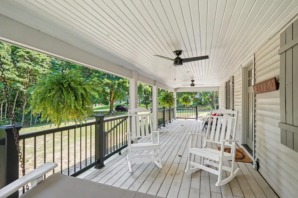 1538 W 32nd Street Holland, MI 49423
