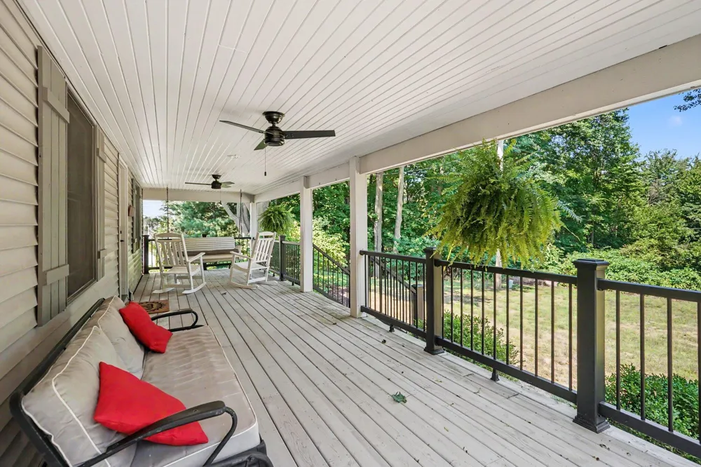 1538 W 32nd Street Holland, MI 49423