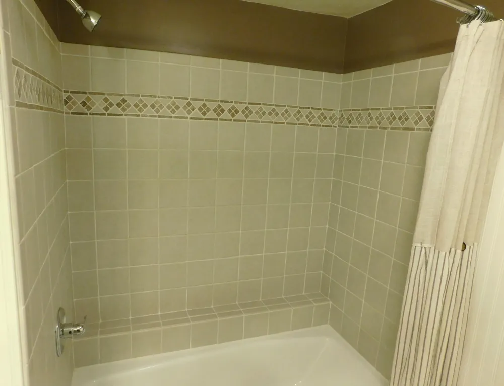 1538 W 32nd Street Holland, MI 49423