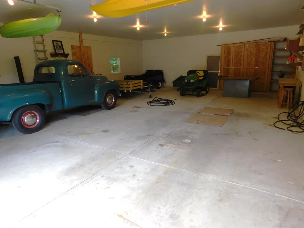 1538 W 32nd Street Holland, MI 49423