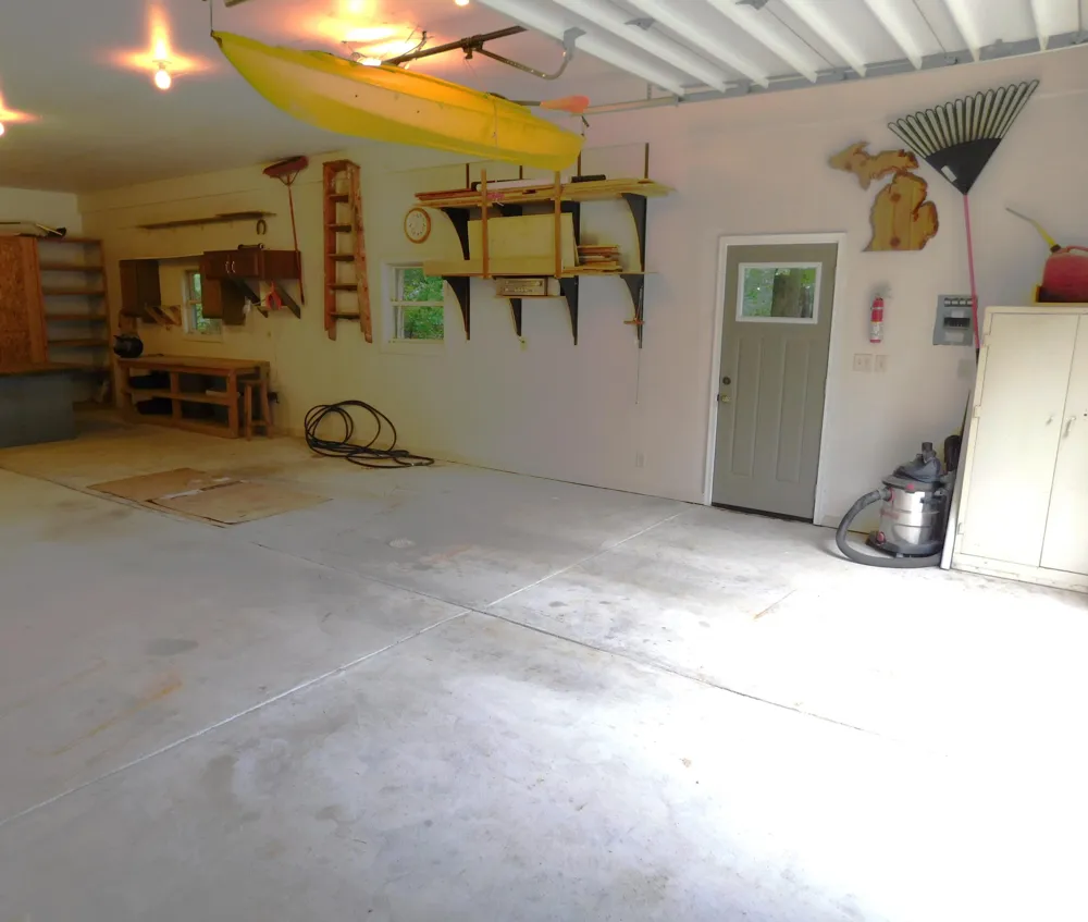 1538 W 32nd Street Holland, MI 49423