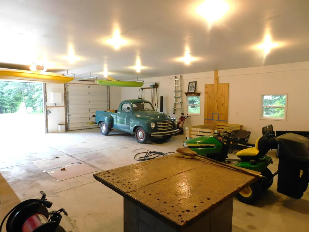 1538 W 32nd Street Holland, MI 49423