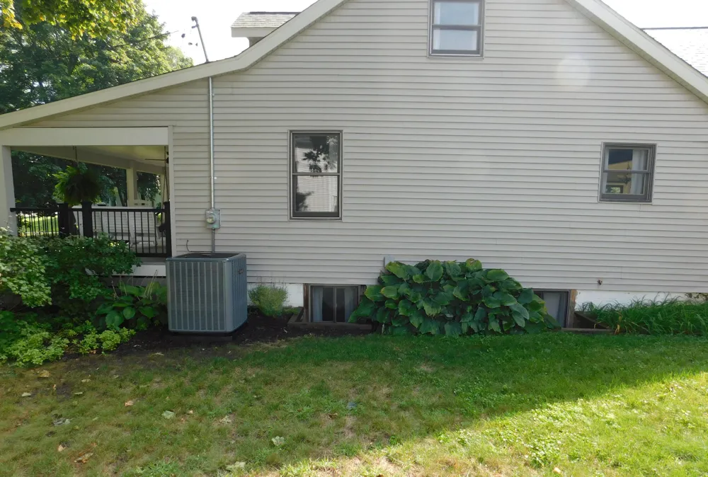 1538 W 32nd Street Holland, MI 49423