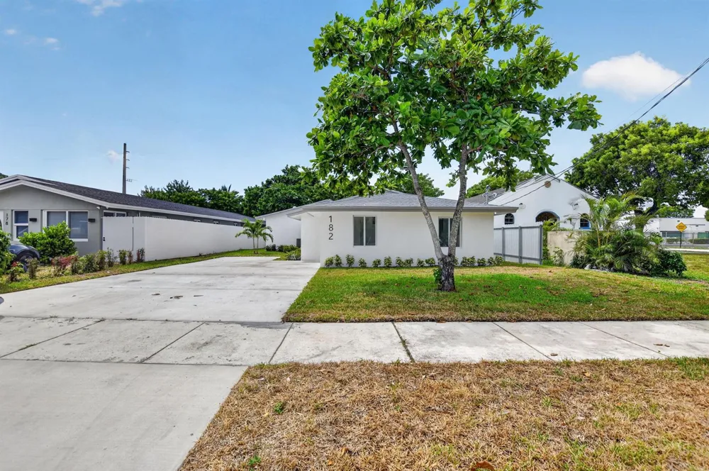 182 SW 6 STREET Deerfield Beach, FL 33441