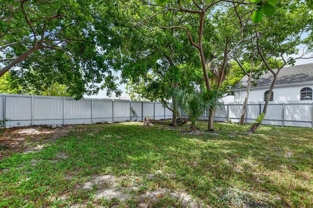 182 SW 6 STREET Deerfield Beach, FL 33441