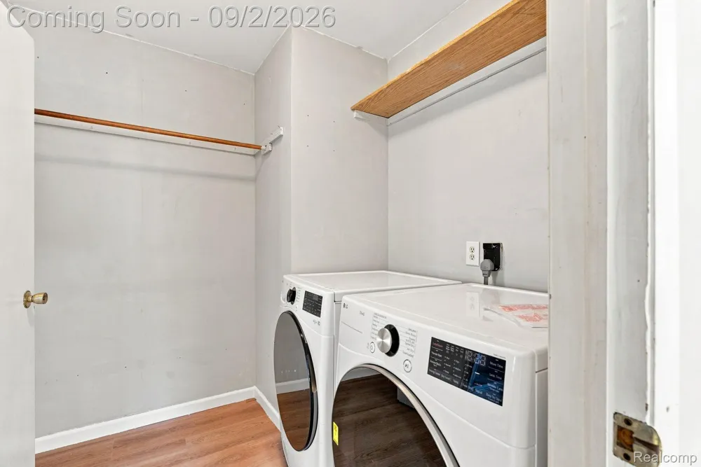 4856 Danbury Drive Troy City, MI 48085