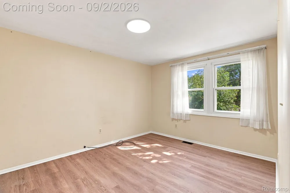 4856 Danbury Drive Troy City, MI 48085