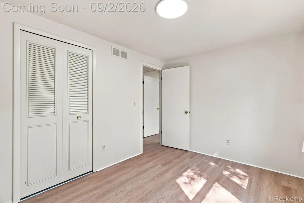 4856 Danbury Drive Troy City, MI 48085
