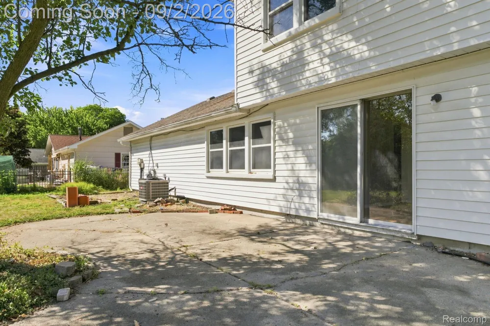 4856 Danbury Drive Troy City, MI 48085