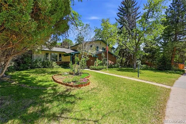 7582 S Ames Way Littleton, CO 80128